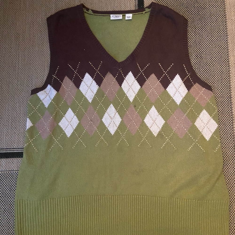 This is a Cato green and brown sweater vest, Size, XL